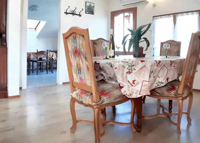 Maison Enchanteresse A Avec Vue Sur La Montagne Vakantiehuis *